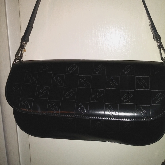 Fion Black Shoulder Purse - Picture 1 of 6